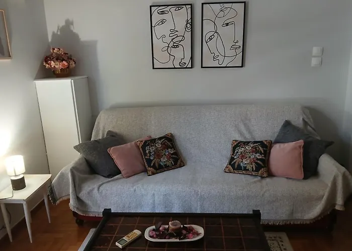 Feelathens36 - Very Close To Syntagma, City Center